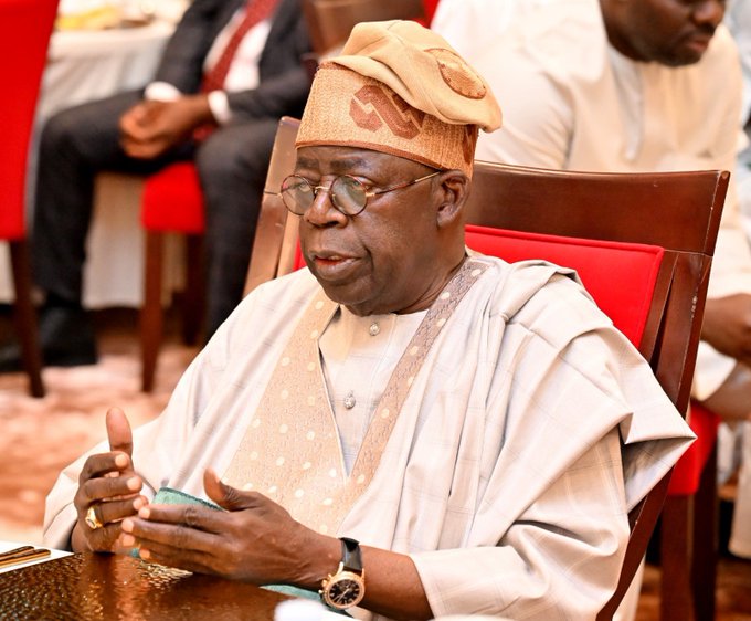 Tinubu ya yi jimamin malamin da aka kashe a Oyo, ya yi alkawarin ceto dalibai da malamai da aka sace