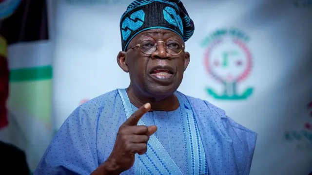 Tinubu ya bukaci gwamnoni dasufi mayar da hankali kan Inganta Rayuwar al’umma fiye da gina gadoji marasa amfani