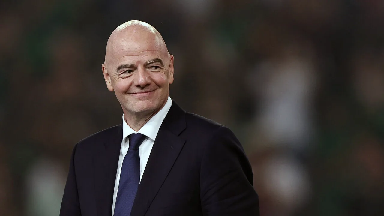 Hukumar Ƙwallon Ƙafa ta Ingila Za Ta Janye Goyon Bayanta Ga Gianni Infantino