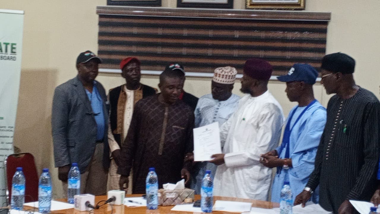 Gwamna Uba Sani Ya Mayar da Ma’aikatan Kananan Hukumomi 37 da Aka Kore Ba Bisa Ka’ida ba a Zamanin El-Rufai